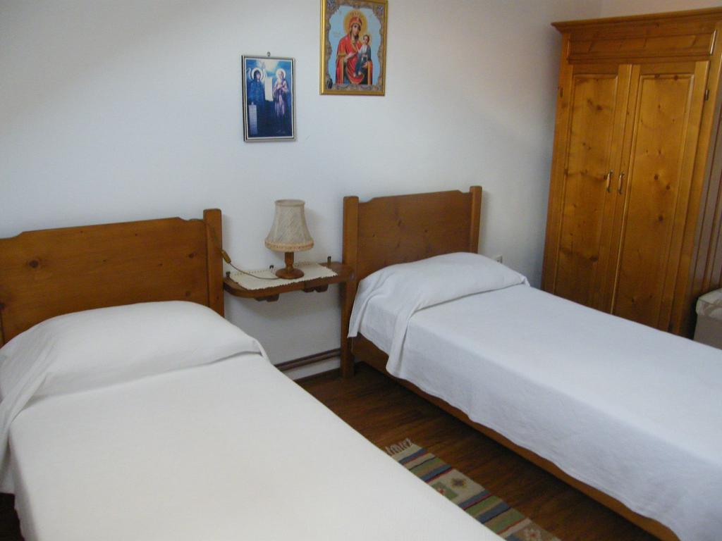 Pensiunea Casa Filoxenia Horezu Δωμάτιο φωτογραφία