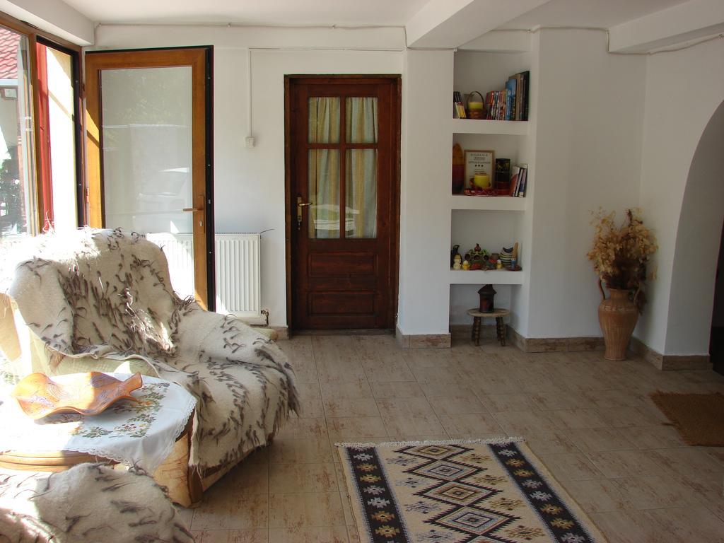 Pensiunea Casa Filoxenia Horezu Εξωτερικό φωτογραφία