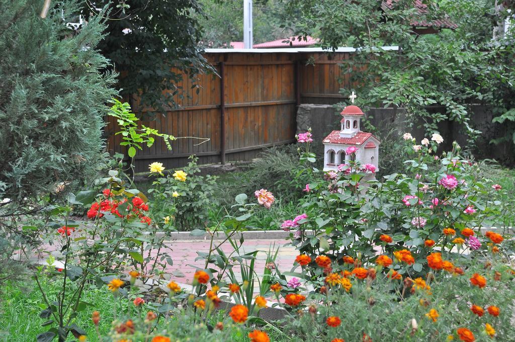 Pensiunea Casa Filoxenia Horezu Εξωτερικό φωτογραφία
